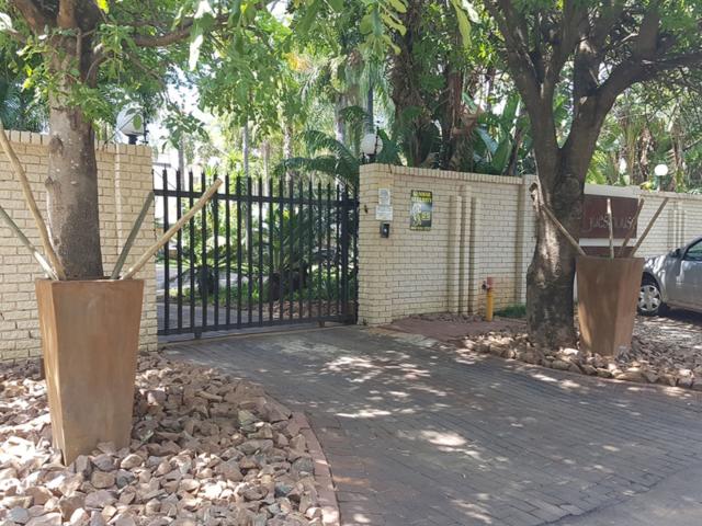 Lion's Guesthouse Gallery