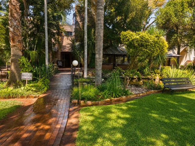 Lion's Guesthouse Gallery