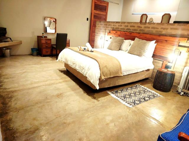 Self-catering House